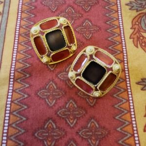 1980s style Etruscan vintage post pierced earrings. Mod.  Retro